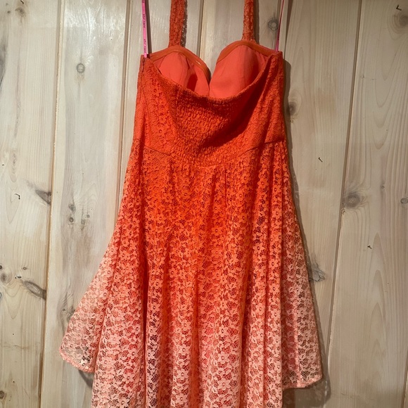 Lace betsy johnson asymmetrical halter dress - Picture 6 of 8